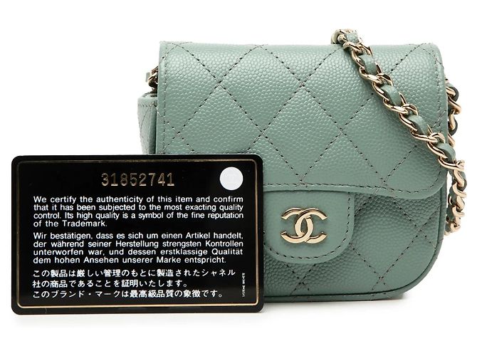 Borsa a tracolla Chanel Micro Mini Classic Caviar con patta singola verde - vista 8