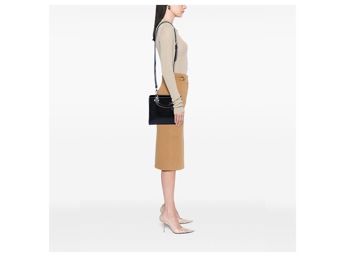 Borsa Lady Dior Medium in microcannage metallizzato vernice nero - vista 6
