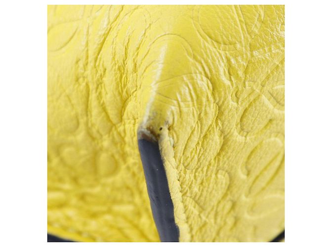 Borsa a tracolla Avenue in pelle Repeat Anagram LOEWE gialla Giallo - vista 6