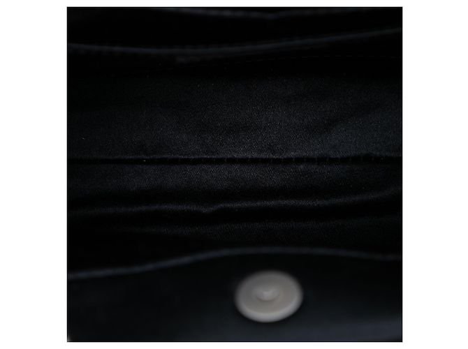 Borsa da sera in raso nero con camelia Chanel - vista 4