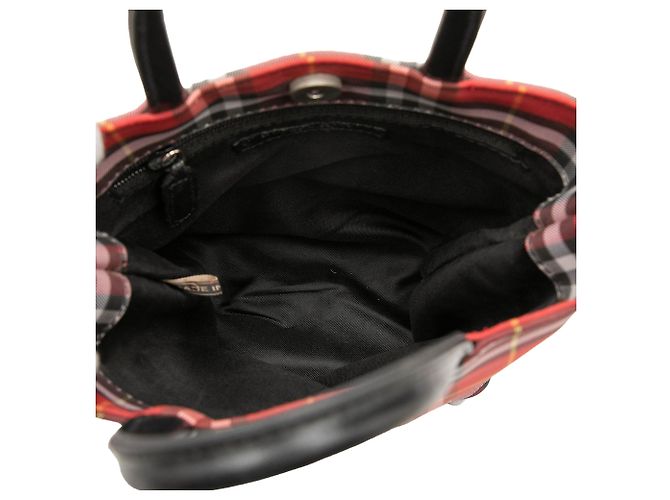 Borsa a mano in nylon Burberry House Check rossa Rosso - vista 4
