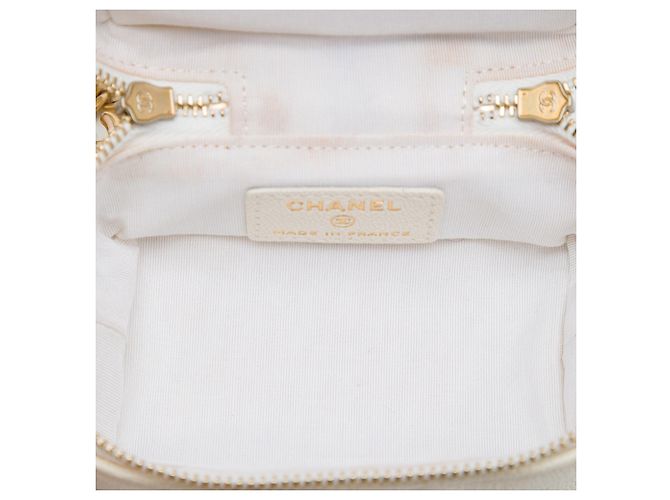 Mini Vanity Case Chanel in Caviar bianco con catena e chiusura con zip around Satchel - vista 4
