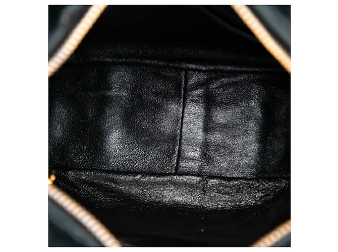 Chanel CC gesteppte Samttasche in Schwarz - Ansicht 4