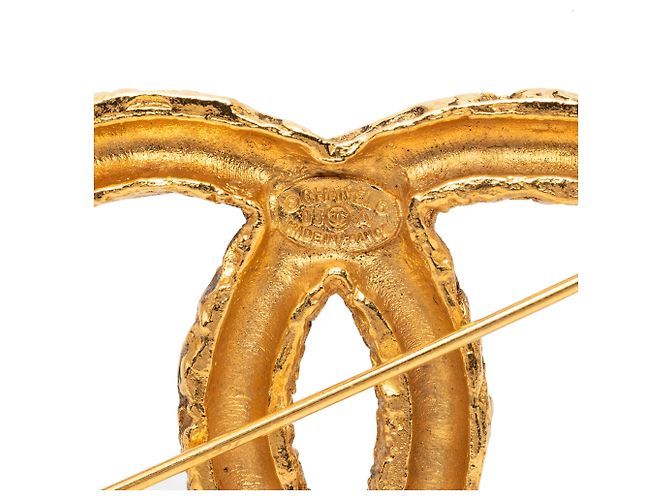 Spilla Chanel CC placcata oro con rilievo barocco D'oro - vista 3