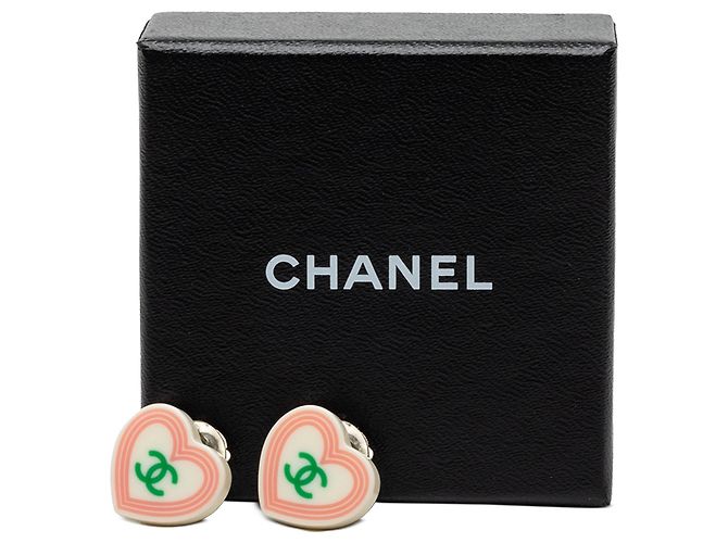 Orecchini a clip in resina con cuore CC bianco Chanel - vista 4
