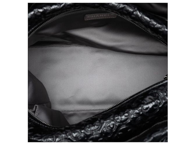 Borsa a tracolla Chanel Quilted Vinyl Rock in Moscow Tote nera Nero - vista 4