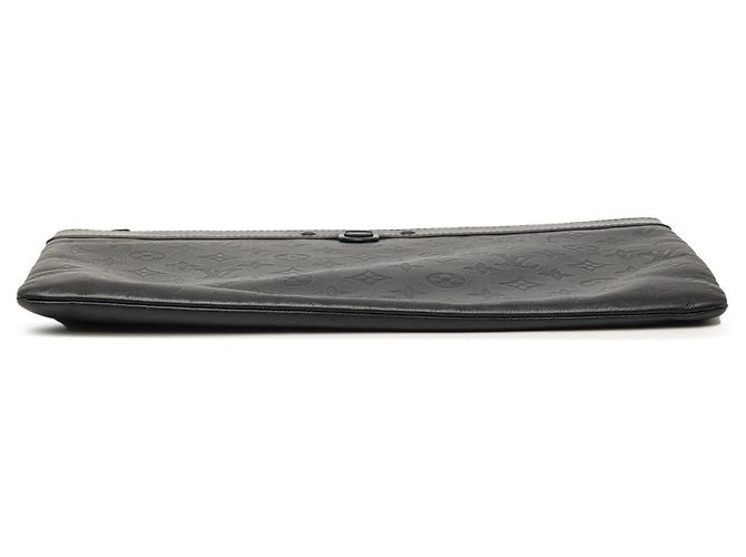Pochette Louis Vuitton Monogram Shadow Discovery nera Nero - vista 3