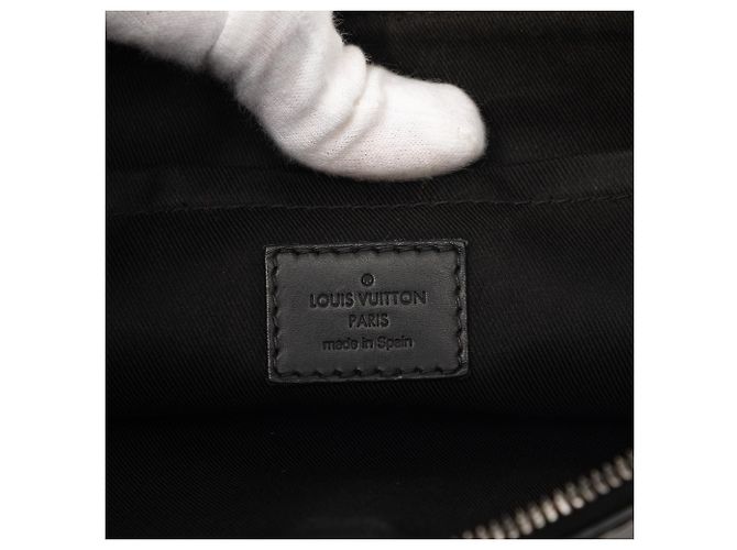 Pochette Louis Vuitton Monogram Shadow Discovery nera Nero - vista 5