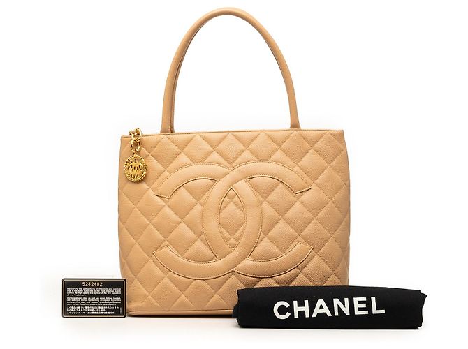 Tote Chanel Caviar Medallion Beige - vista 8