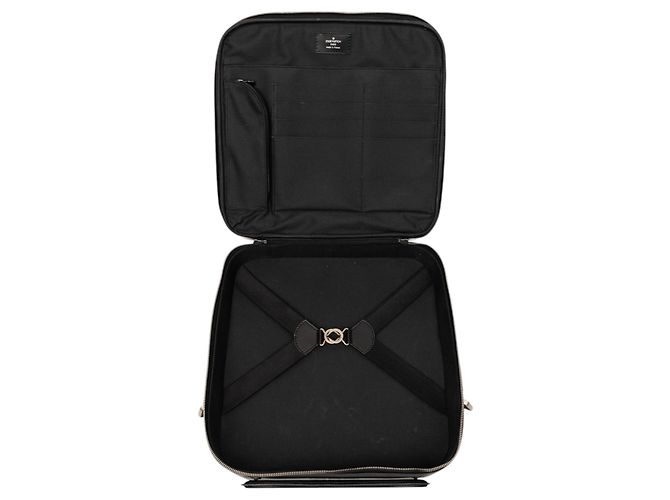Borsa da viaggio Louis Vuitton Taiga Tura nera Nero - vista 4