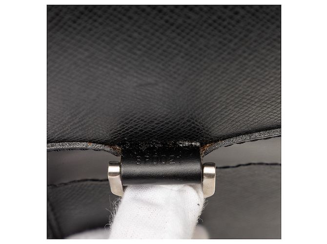 Borsa da viaggio Louis Vuitton Taiga Tura nera Nero - vista 6