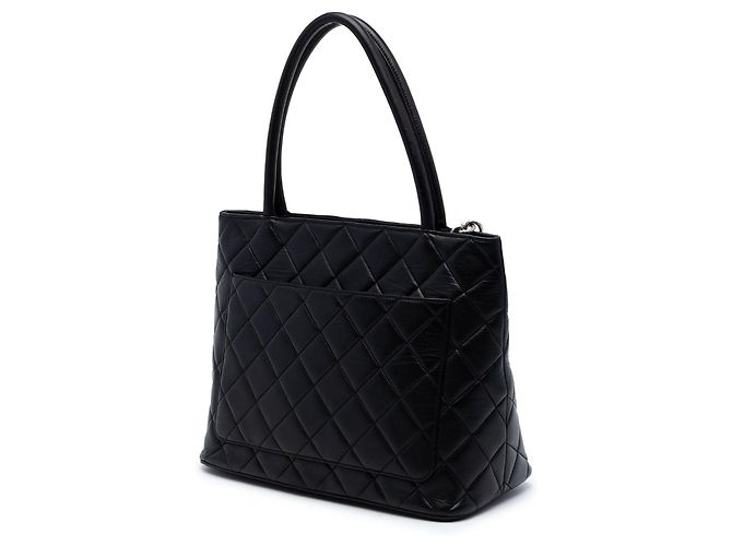 Chanel Medaillon Tote aus schwarzem Lammleder - Ansicht 2