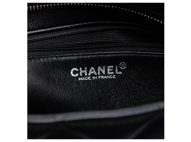 Chanel Medaillon Tote aus schwarzem Lammleder - Ansicht 5