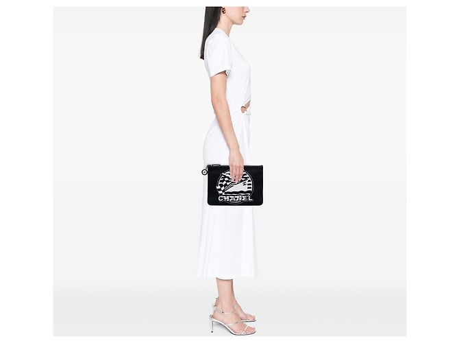 Clutch Chanel Medium Canvas La Pausa Zip O Case Nera Nero - vista 5