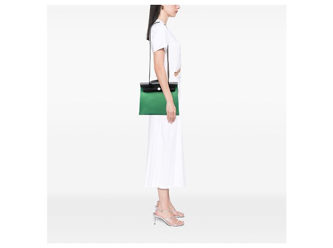 Borsa Hermès Herbag Zip 31 in Toile Militaire e Vache Hunter Verde - vista 6