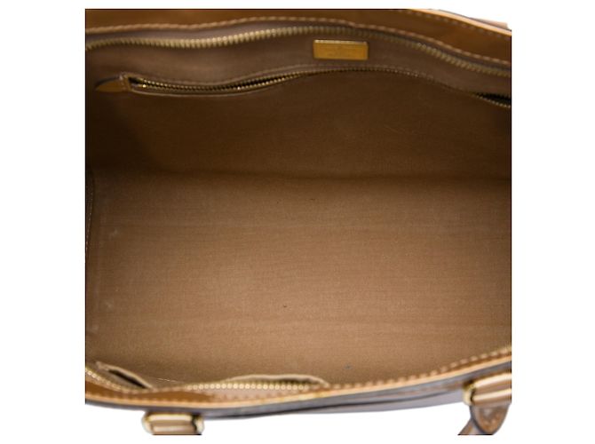 Borsa Louis Vuitton Monogram Vernis Brea MM marrone - vista 4