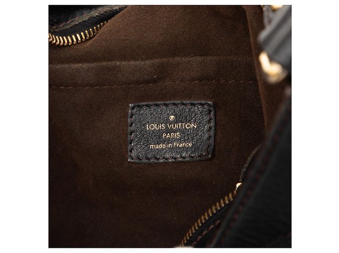 Borsa a tracolla Louis Vuitton Monogram Mahina XS Nera Nero - vista 5