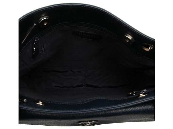 Chanel CC Caviar Schultertasche in Blau mit Fronttasche - Ansicht 4