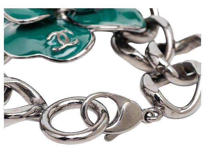 Bracciale a catena Camélia Chanel CC in ottone rutenio e smalto verde - vista 6