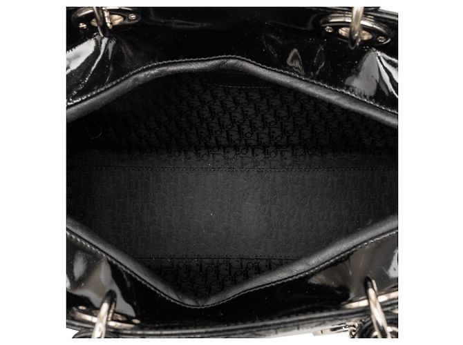 Borsa Lady Dior Large in vernice nero Cannage - vista 4