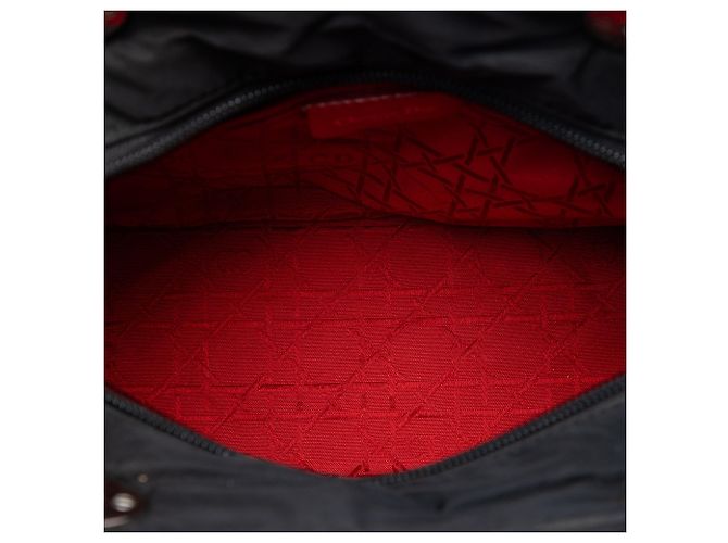 Borsa Cannage Lady Dior in nylon nero, misura Medium - vista 4