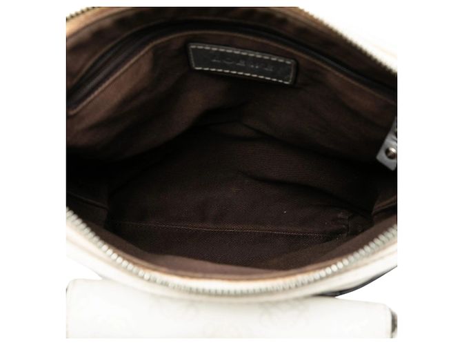 LOEWE Anagram Crossbody aus beschichtetem Canvas in Weiß - Ansicht 4