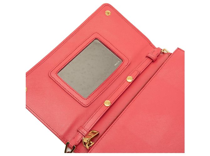 Prada Saffiano Lux Crossbody-Tasche mit Kette in Pink - Ansicht 6
