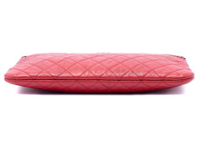 Clutch Boy Case Chanel in agnello trapuntato con catena, Rosso, Medium - vista 3