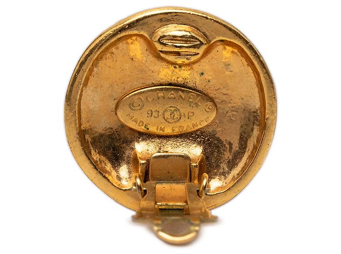 Orecchini a clip rotondi Chanel CC placcati oro D'oro - vista 3