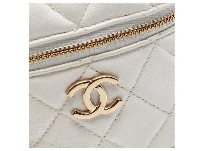 Weiße Chanel CC gesteppte Lammleder Cube Zip Clutch mit Kette Vanity Bag - Ansicht 5