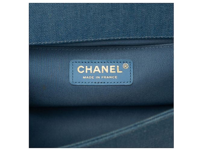 Borsa a tracolla Chanel Old Medium Pleated Denim Boy Flap blu - vista 5