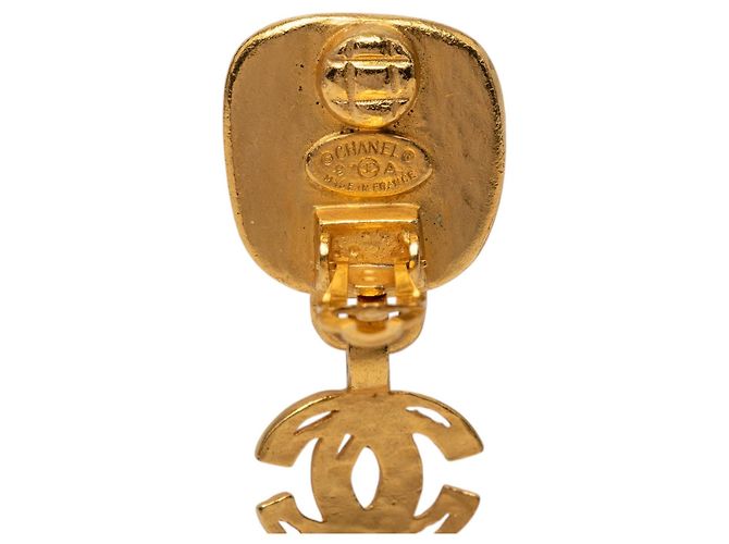 Orecchini a clip Chanel CC placcati oro quadrati con pietre argentate D'oro - vista 3