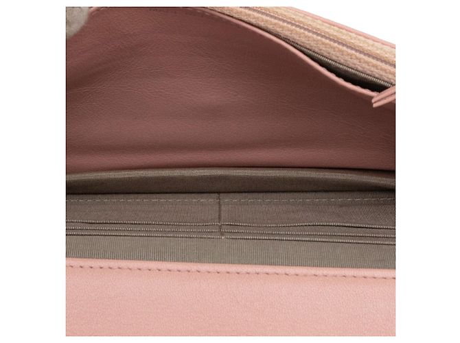 Wallet On Chain Borsa a tracolla con catena Chanel CC Caviar rosa - vista 4