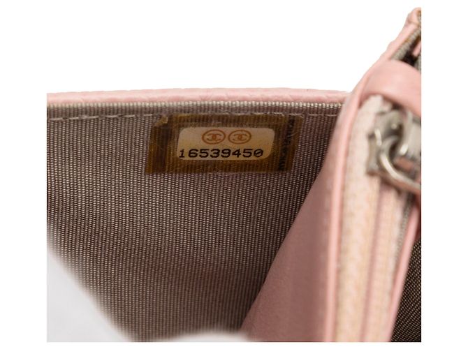 Wallet On Chain Borsa a tracolla con catena Chanel CC Caviar rosa - vista 6