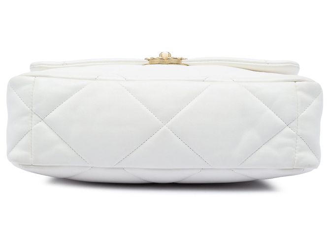 Borsa Chanel Large 19 in agnello bianco - vista 3