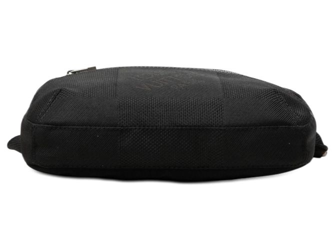 Bolso de cintura Louis Vuitton Damier Geant Archer negro - vista 3