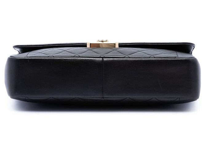 Borsa a tracolla Chanel Large Lambskin Chic With Me Flap Nera Nero - vista 3