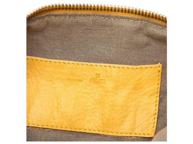 Pochette a tracolla Fendi Pleated Nubuck FF Chain Gialla Giallo - vista 6