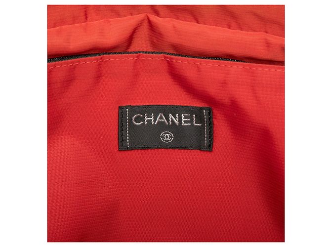 Borsa in nylon Chanel Old Travel Line nera Nero - vista 5