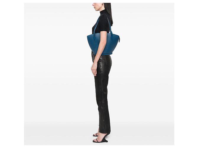 Borsa a tracolla Louis Vuitton Epi Saint Jacques GM Long Strap blu - vista 7