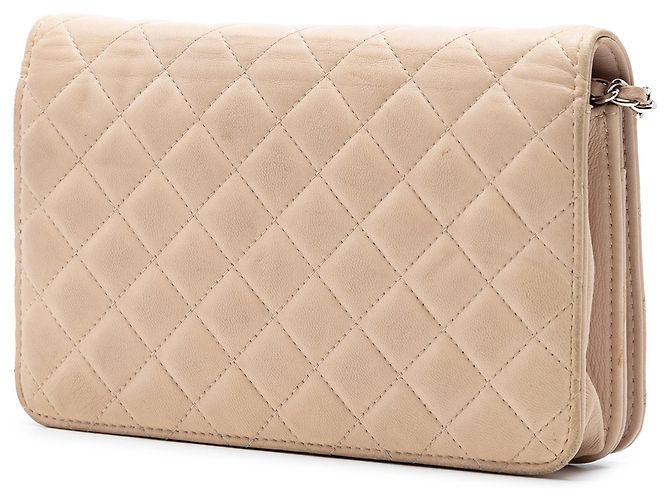 Borsa a tracolla Chanel CC Diamond Wallet On Chain in pelle d'agnello matelassé beige - vista 2