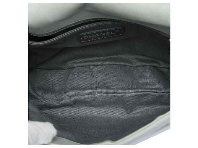 Borsa a tracolla Chanel East Glint in vitello iridescente grigio - vista 4