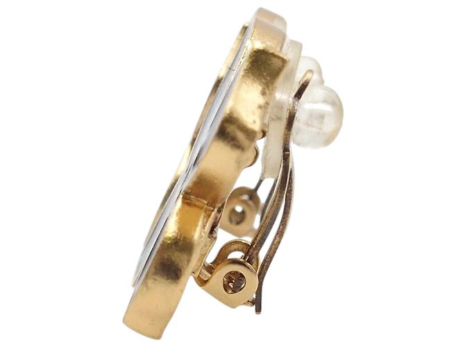 Orecchini a clip Chanel CC placcati oro con fiori smaltati D'oro - vista 6