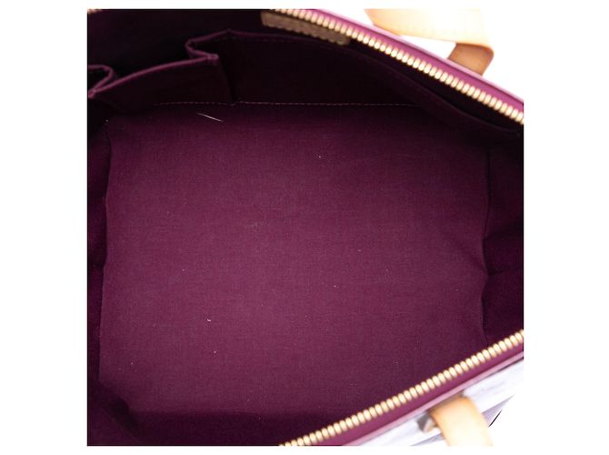 Borsa Louis Vuitton Monogram Vernis Bellevue PM viola Porpora - vista 4