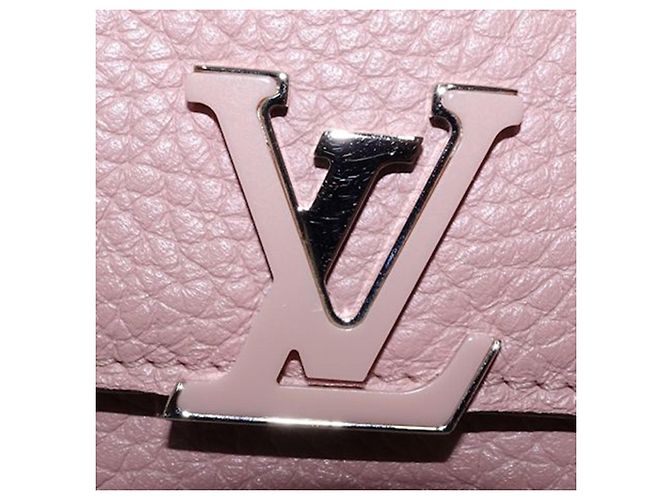 Cartera compacta Louis Vuitton Taurillon Capucines Rosa Carteras pequeñas - vista 11