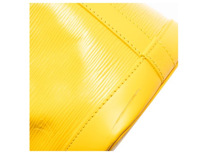 Borsa a secchiello Louis Vuitton Epi Noe BB Gialla Giallo - vista 7