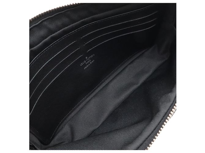 Clutch Alpha Louis Vuitton Damier Graphite nera Nero - vista 3