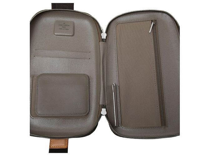 Borsa a tracolla Louis Vuitton Damier Geant Mage marrone - vista 4