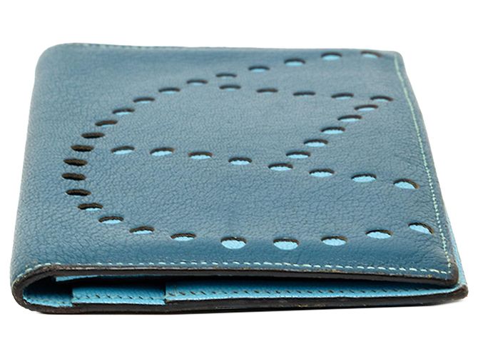 Cartera larga Evelyne Hermès en Chevre Mysore azul - vista 3