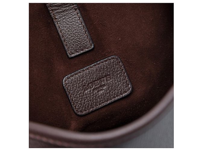 Borsa a tracolla in pelle marrone con patta Anagram LOEWE - vista 5